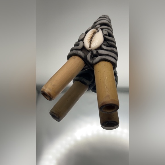 Cowrie Shell Bamboo Kuripe-Reiki Infused, Shamanic Tools Self-Appplicator - Picture 5 of 8